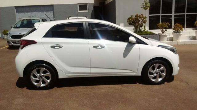 HYUNDAI IMP HB20 PREMIUM 1.6 16V AT FLEX Branco 2017/2017 - Foto 7