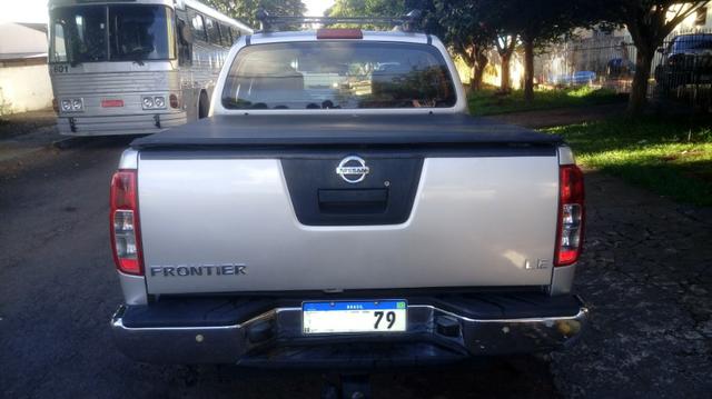 Nissan Frontier LE automática 4X4, diesel, modelo 2012 - Foto 7