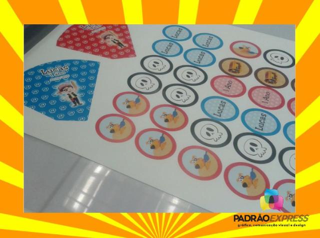 Adesivo de parede em vinil personalizado - Foto 3