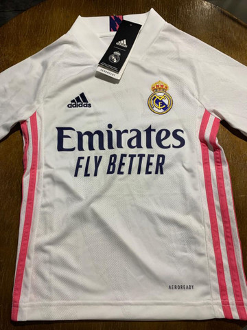 roupas da nike e adidas