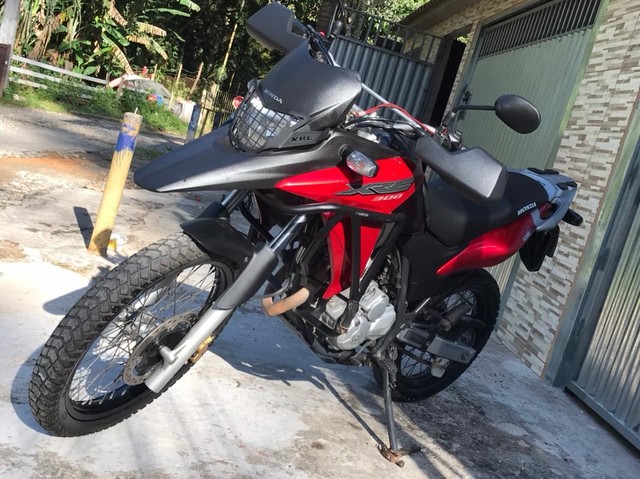HONDA XRE300 2016 25.000KM