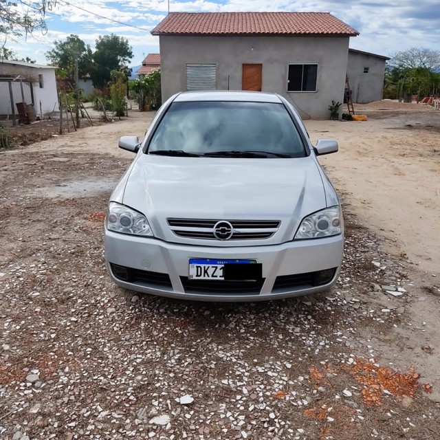 VENDE SE UM ASTRA SEDAN ELEGANCE