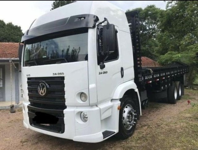 VOLKS 24250 TRUCK 6X2 2012