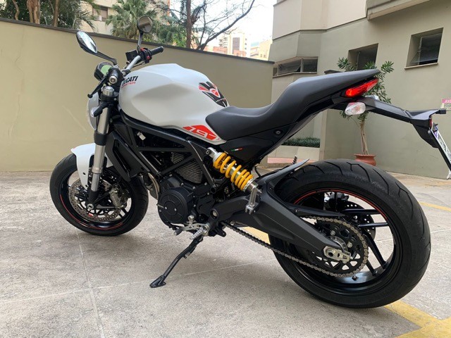 DUCATI MONSTER 797