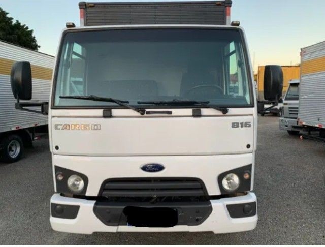 CAMINHÃO FORD CARGO BAÚ 816