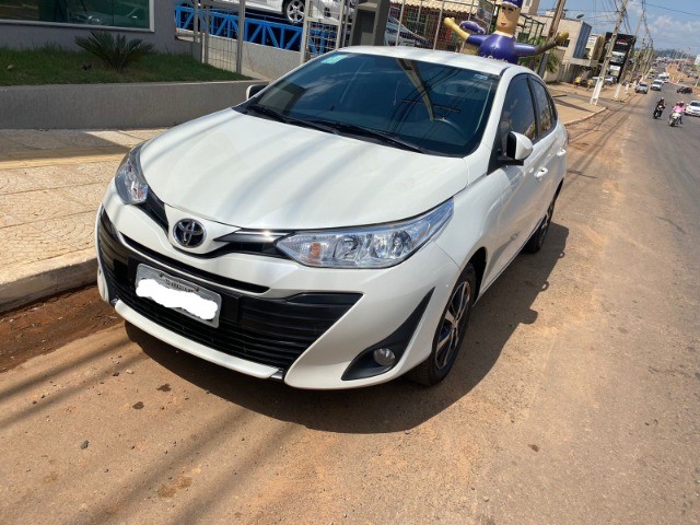 YARIS 1.5 FLEX SEDÃ AUTOMÁTICO