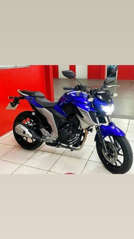 MOTO YAMAHA FZ250