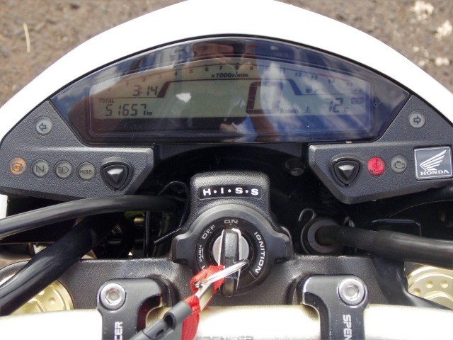 HONDA CB600F HORNET