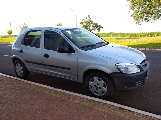 CELTA LIFE 1.0 FLEX 2009/2010 AC. TROCA/FINANCIO