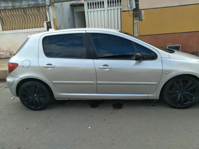 PEUGEOT 307