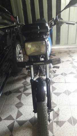 MOTO CG 125