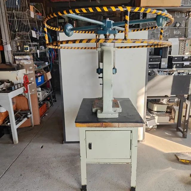 Prensa manual bancada 