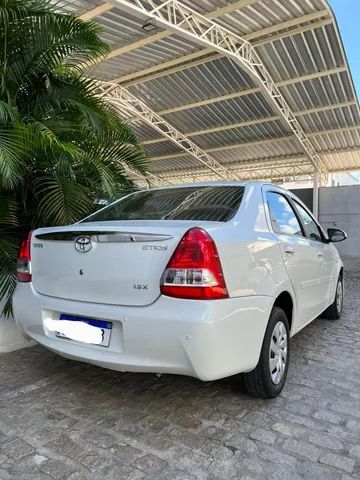 Toyota Etios Sedan 1.5 X manual - Foto 2