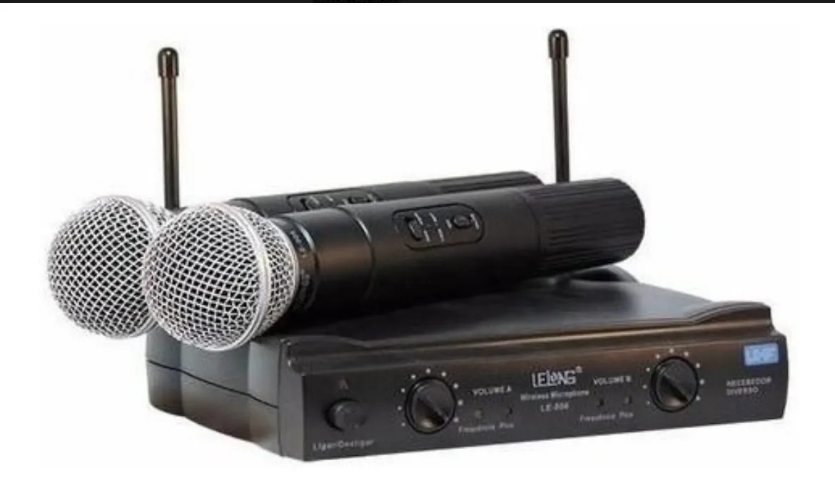 Microfone Sem Fio Duplo LeLongse UT4 - Ideal para Palestras e Eventos