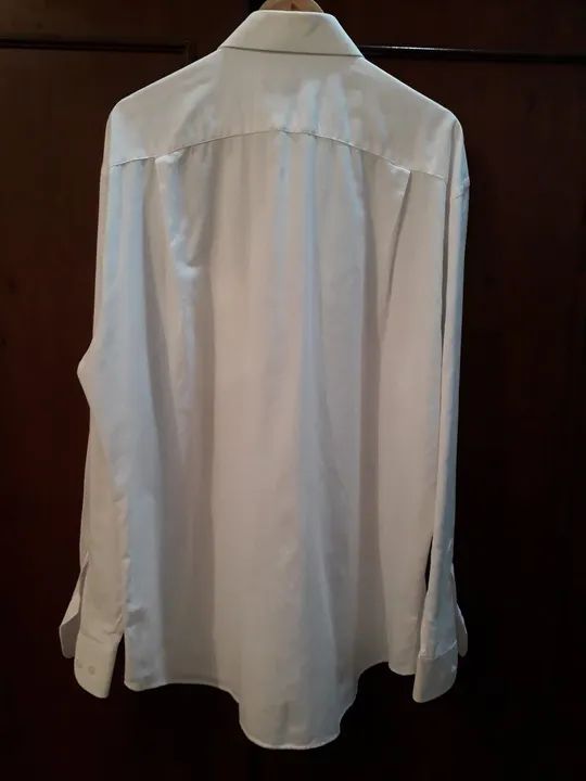 Três camisas sociais - Tam. XG - todas de marca - Foto 2