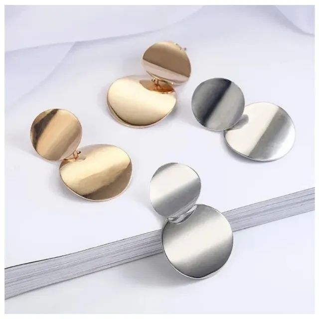 Brincos de Metal Resistente em Formato Circular Redondo