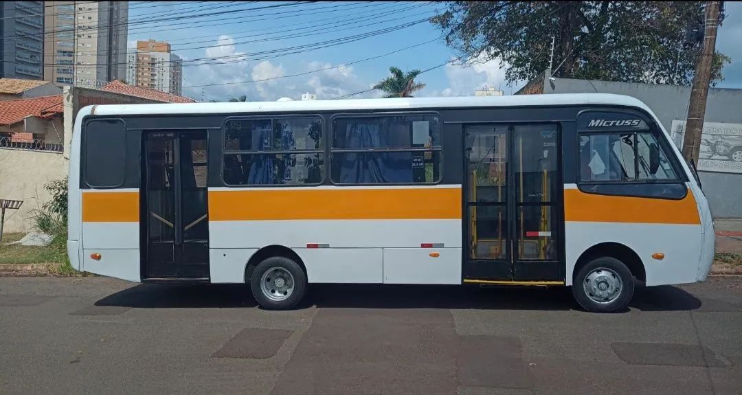 Micro-ônibus 2012 - Foto 4