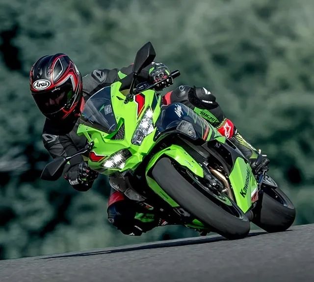 Ninja ZX4R 4 c - Foto 2