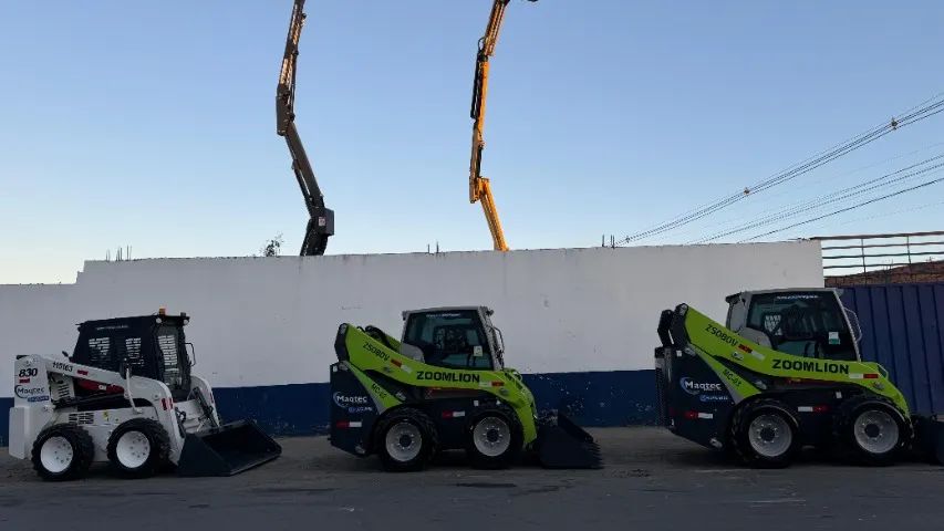 Locação | Mini Carregadeira |