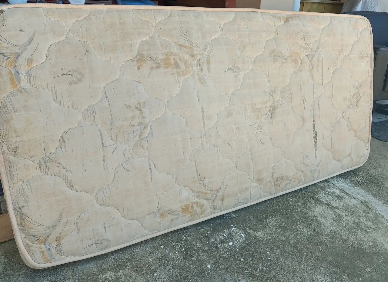 COLCHÃO DE SOLTEIRO  - Foto 3