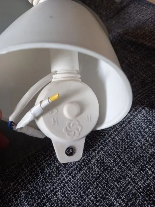 Luminária de teto com fio - Foto 3