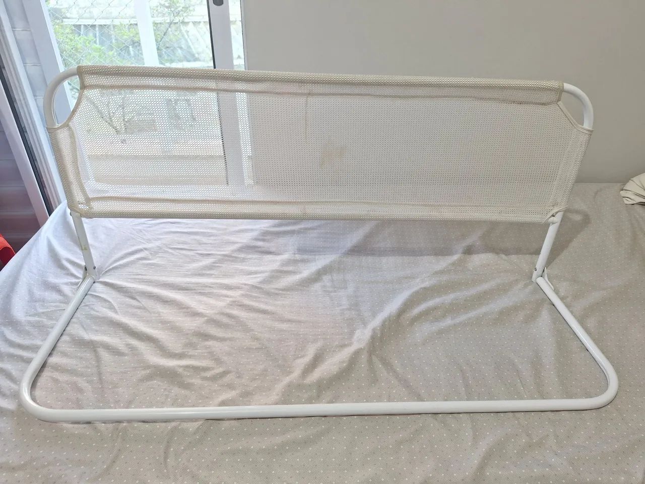 Grade de proteção para cama