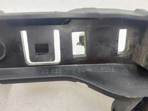 Guia Parachoque Traseiro Citroen C3 2013 2019 Lado Direito  - Foto 4