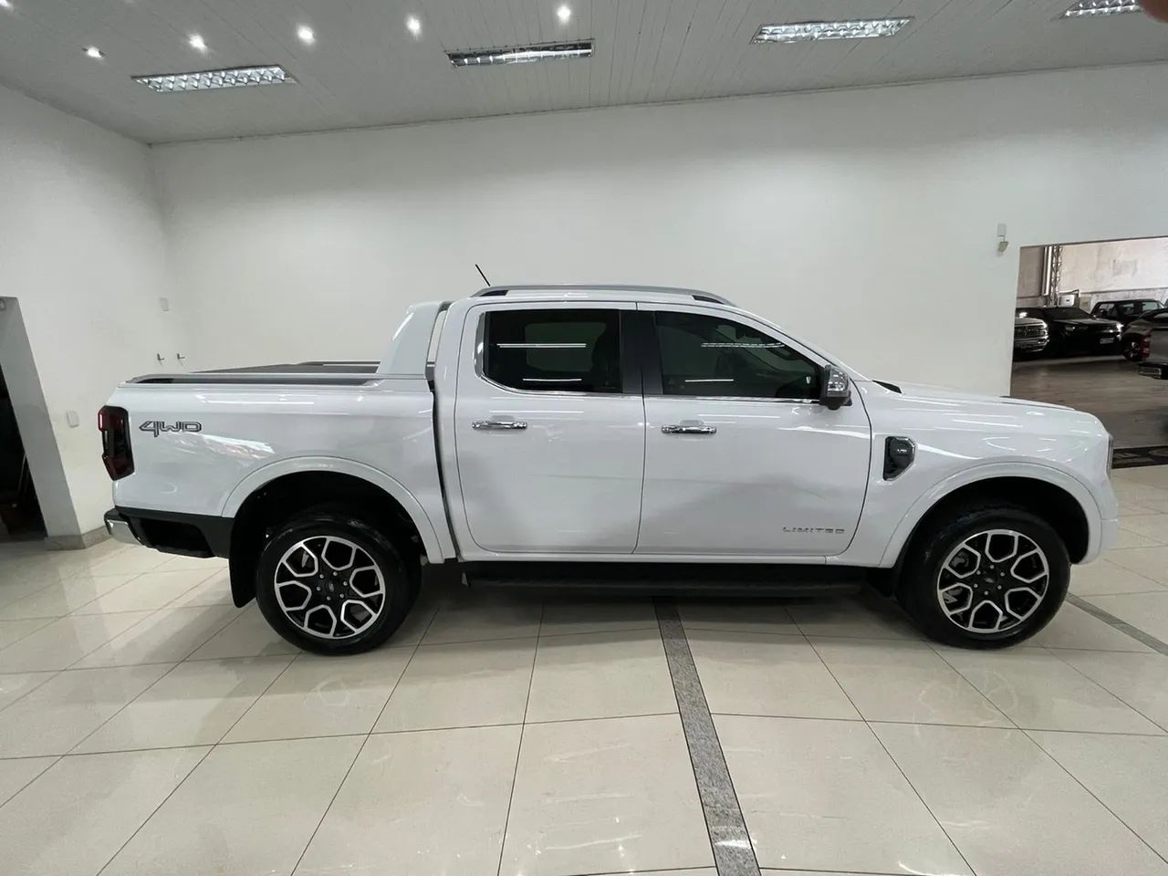 FORD RANGER LIMITED+ 3.0 V6 4X4 CD TB DIE AUT 23/24 - Foto 3