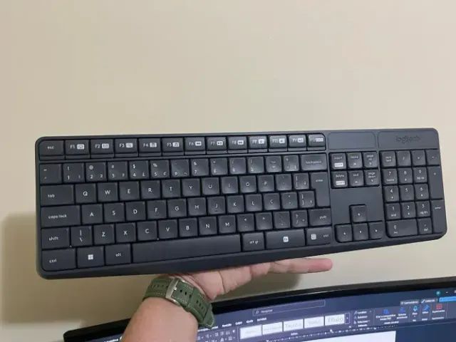 TECLADO LOGITECH COM FRETE GRÁTIS - Foto 2