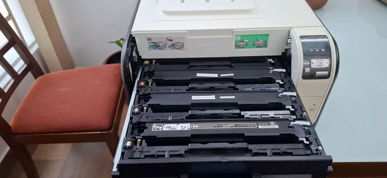 Impressora hp laserjet CP1525nw color usada - Foto 5