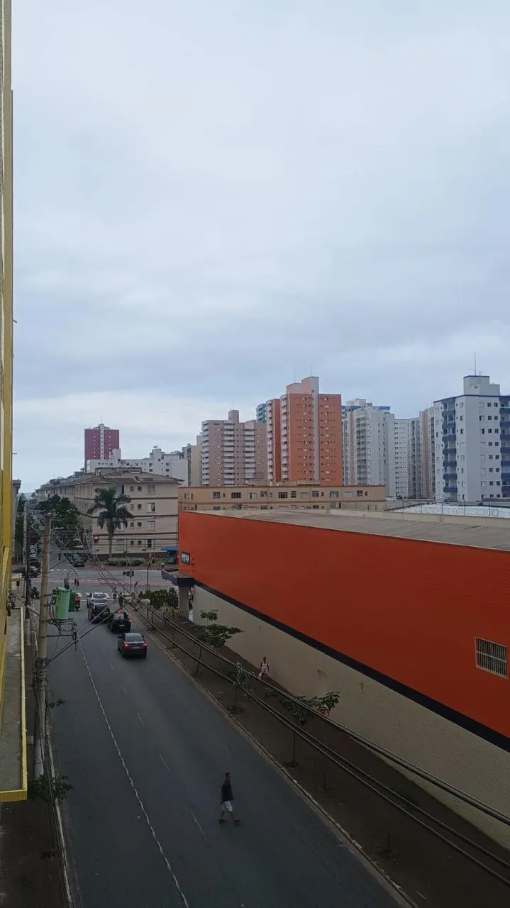 APARTAMENTO PARA ALUGAR OCIAN, PRAIA GRANDE/SP Localizado a apenas 750 metros da praia