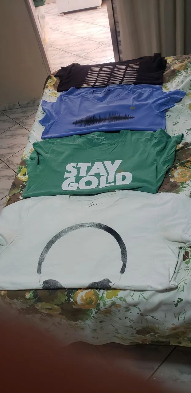 6 Camisetas Estilosas - Diversas Cores e Estampas