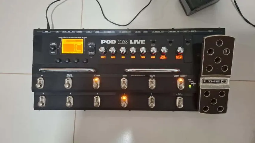 line 6 pod x3 live