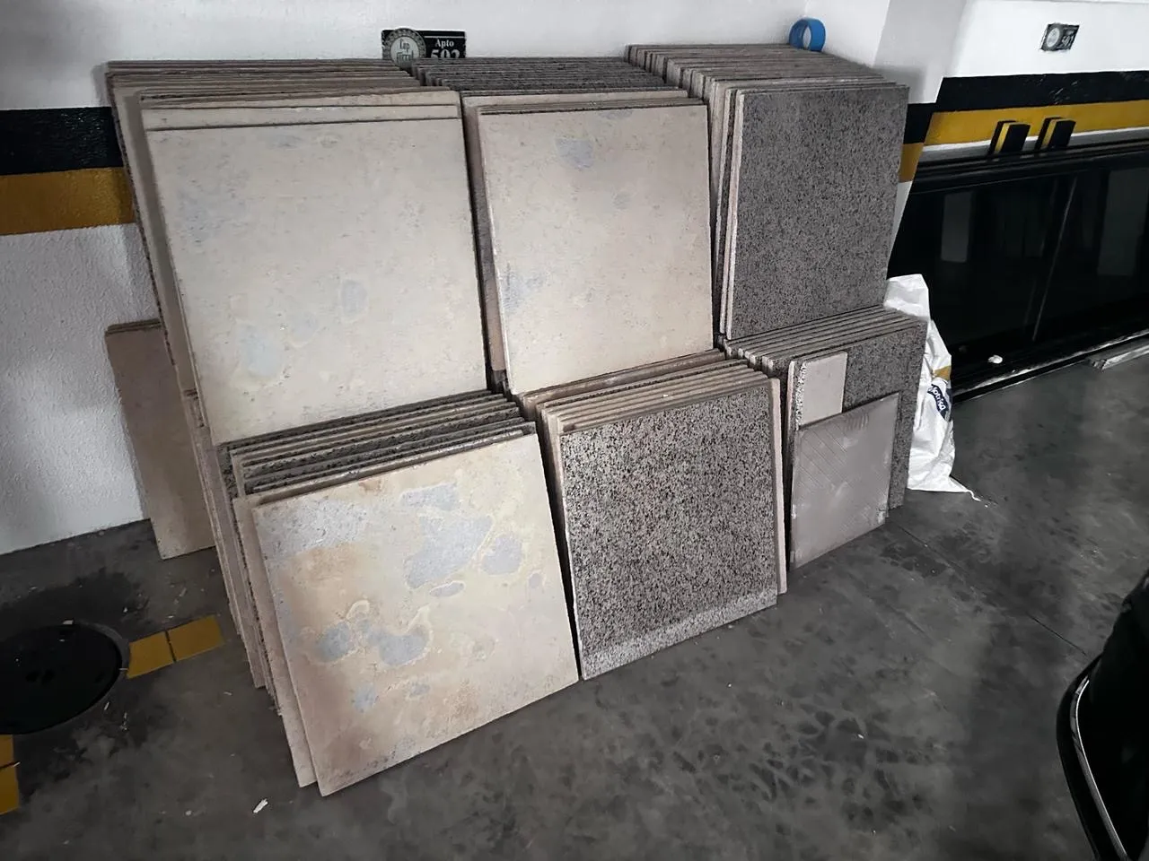 Vendo piso de granito usado ! PREÇO A NEGOCIAR !