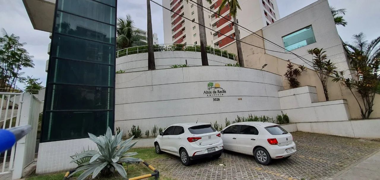 ALTOS DA RECIFE, PARQUE DEZ, COM SALA 2 AMBIENTES, 3 SUÍTES, COM ARMARIOS, CLIMATIZADOS, F