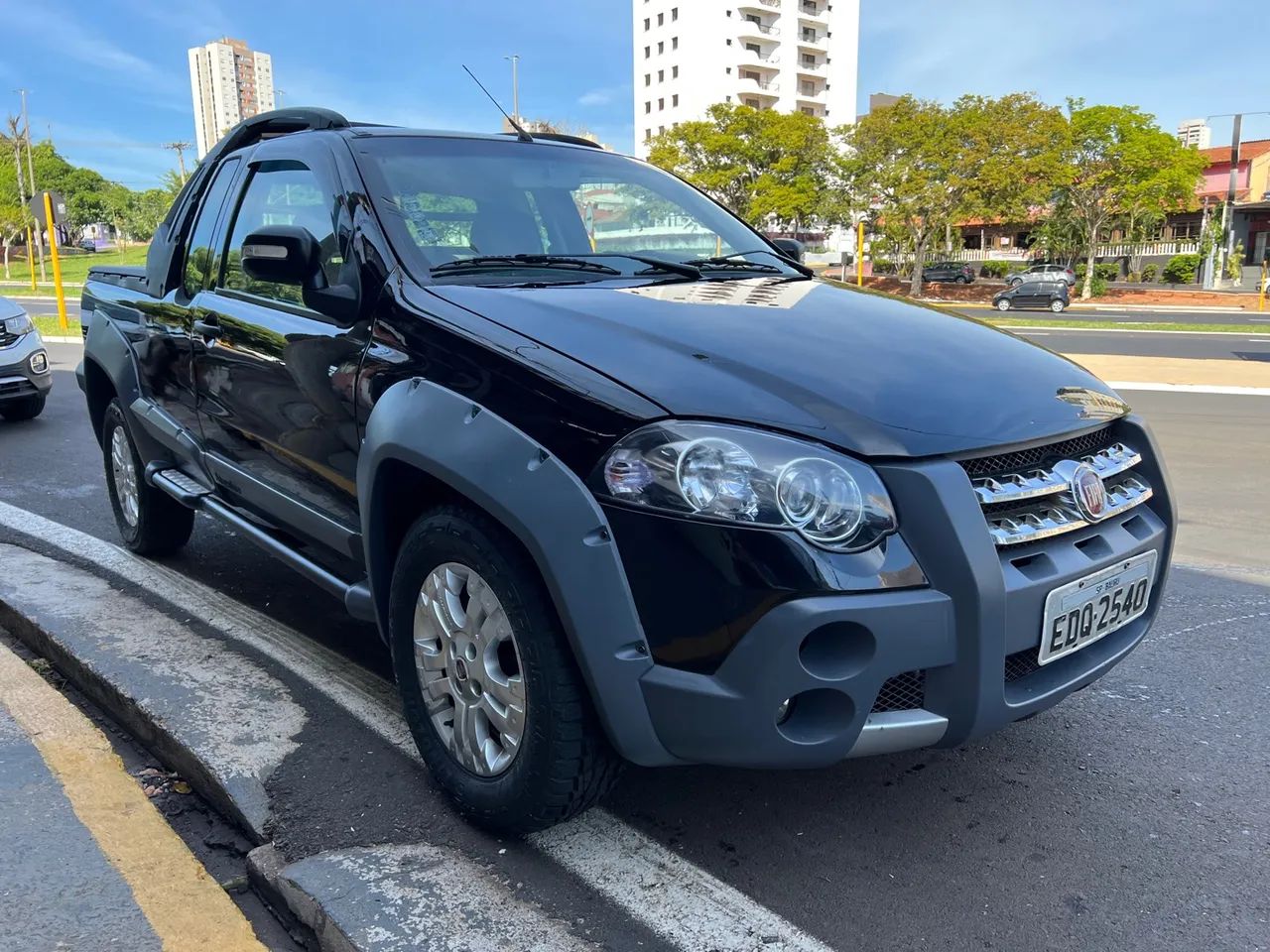 Strada Adventure CE 1.8 Flex Completa ano 2009