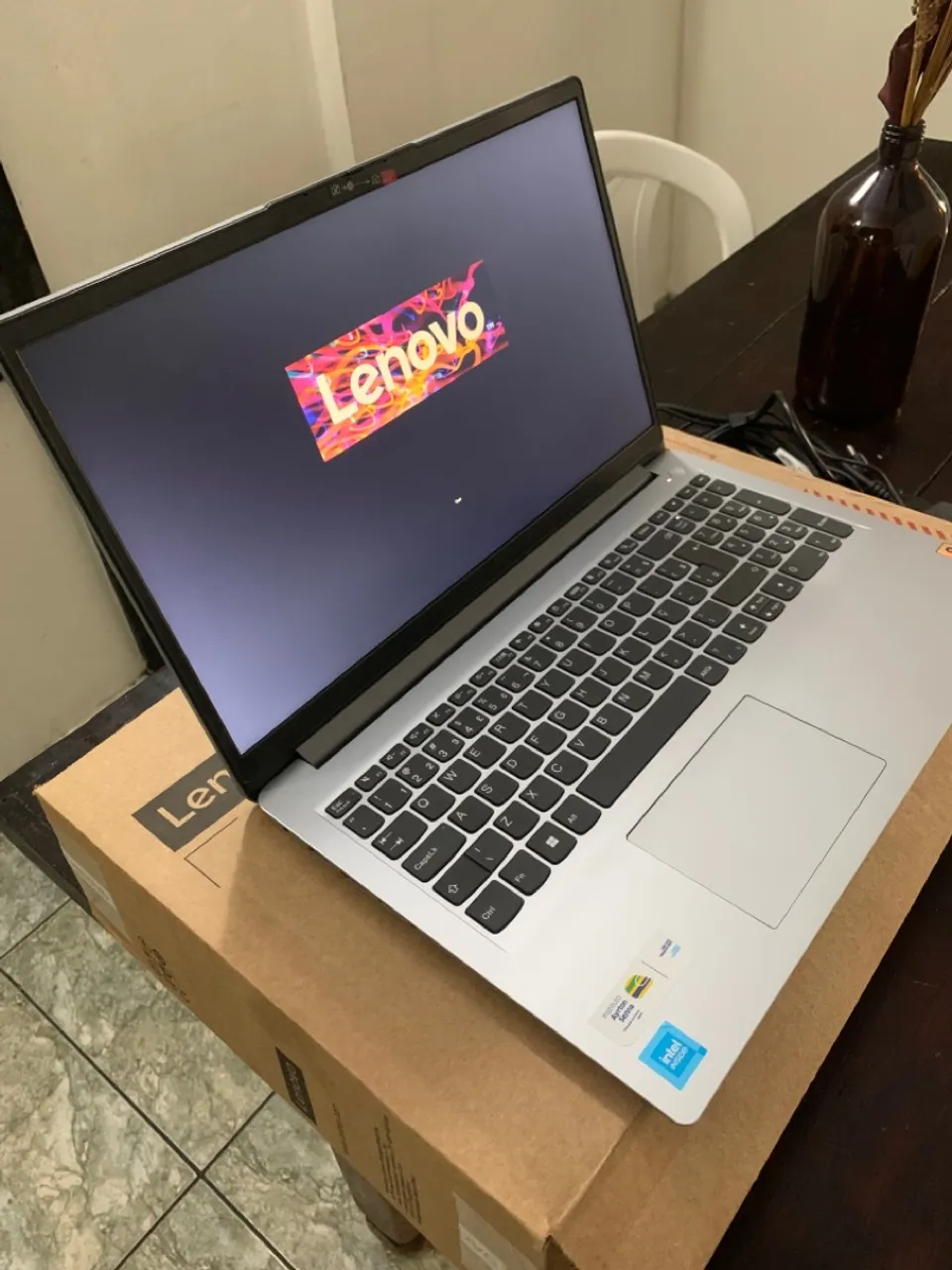 Notebook Lenovo Novo na Caixa - Desempenho e Design