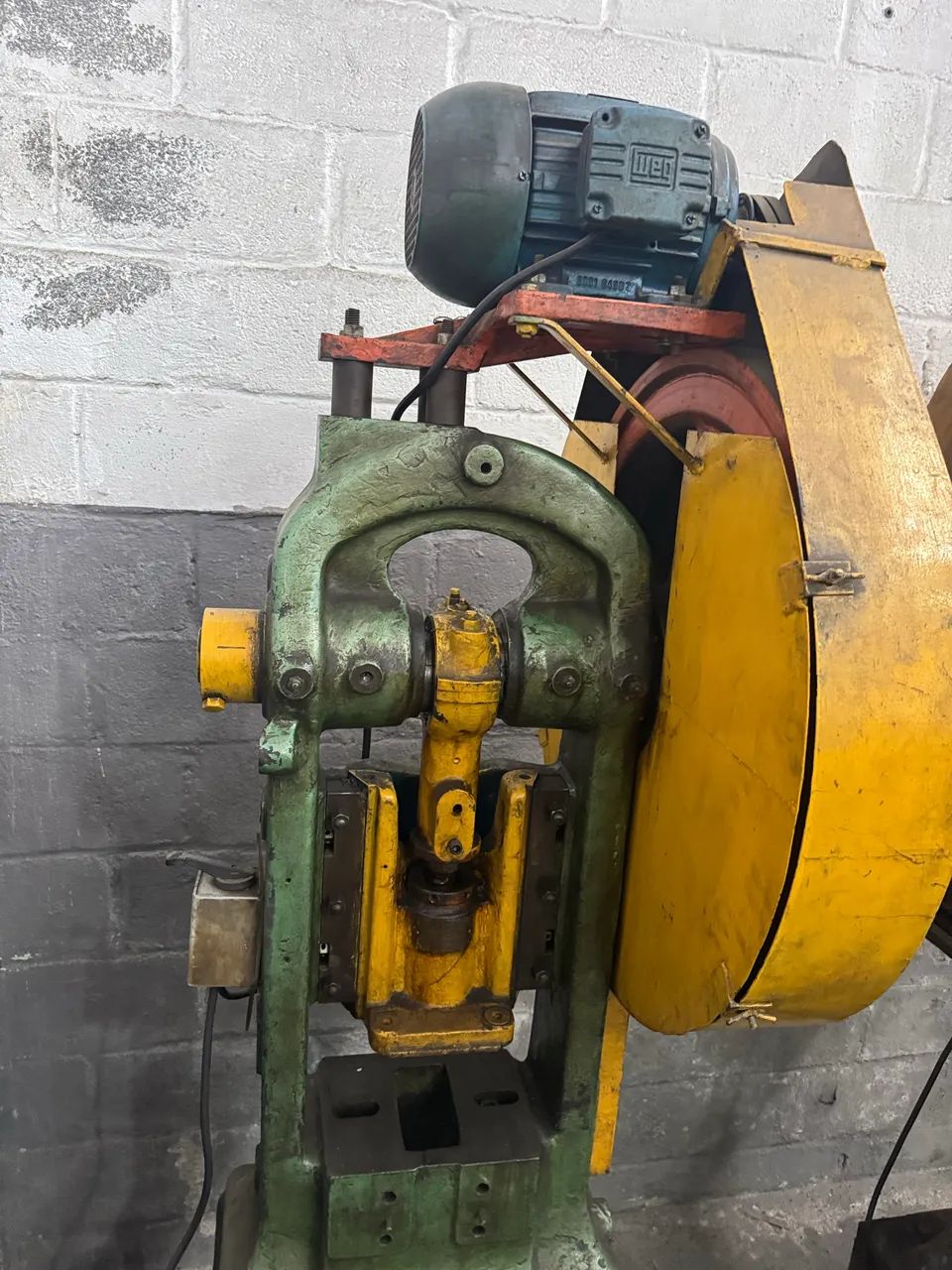 Prensa 8 toneladas automática  - Foto 4