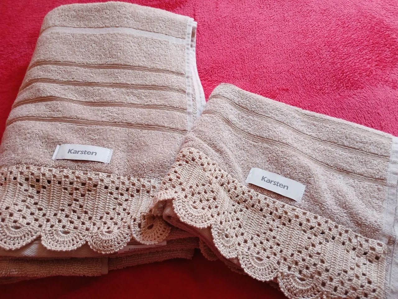 Conjunto de toalhas bordadas à mão  - Foto 2