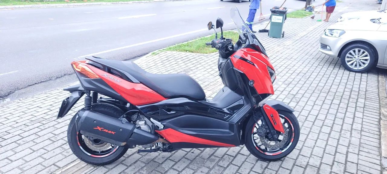 Yamaha x max