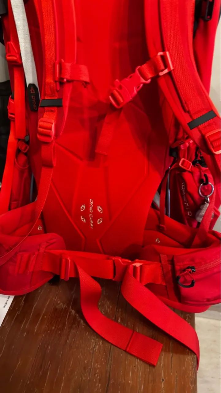 Mochila para trilha praticamente zerada. Original The Nort Face - Foto 4