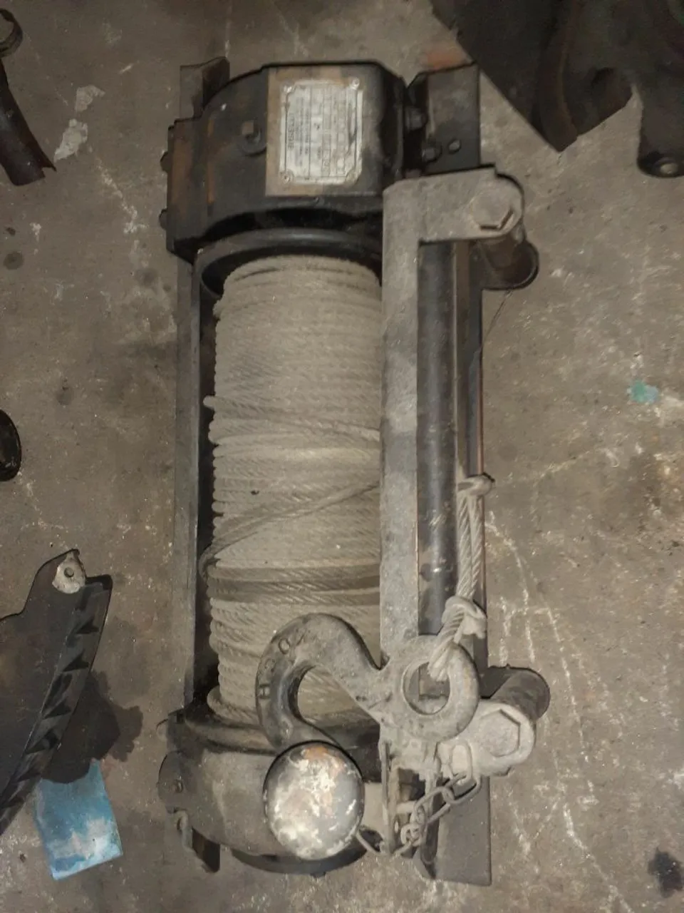 VENDO GUINCHO BISELLI