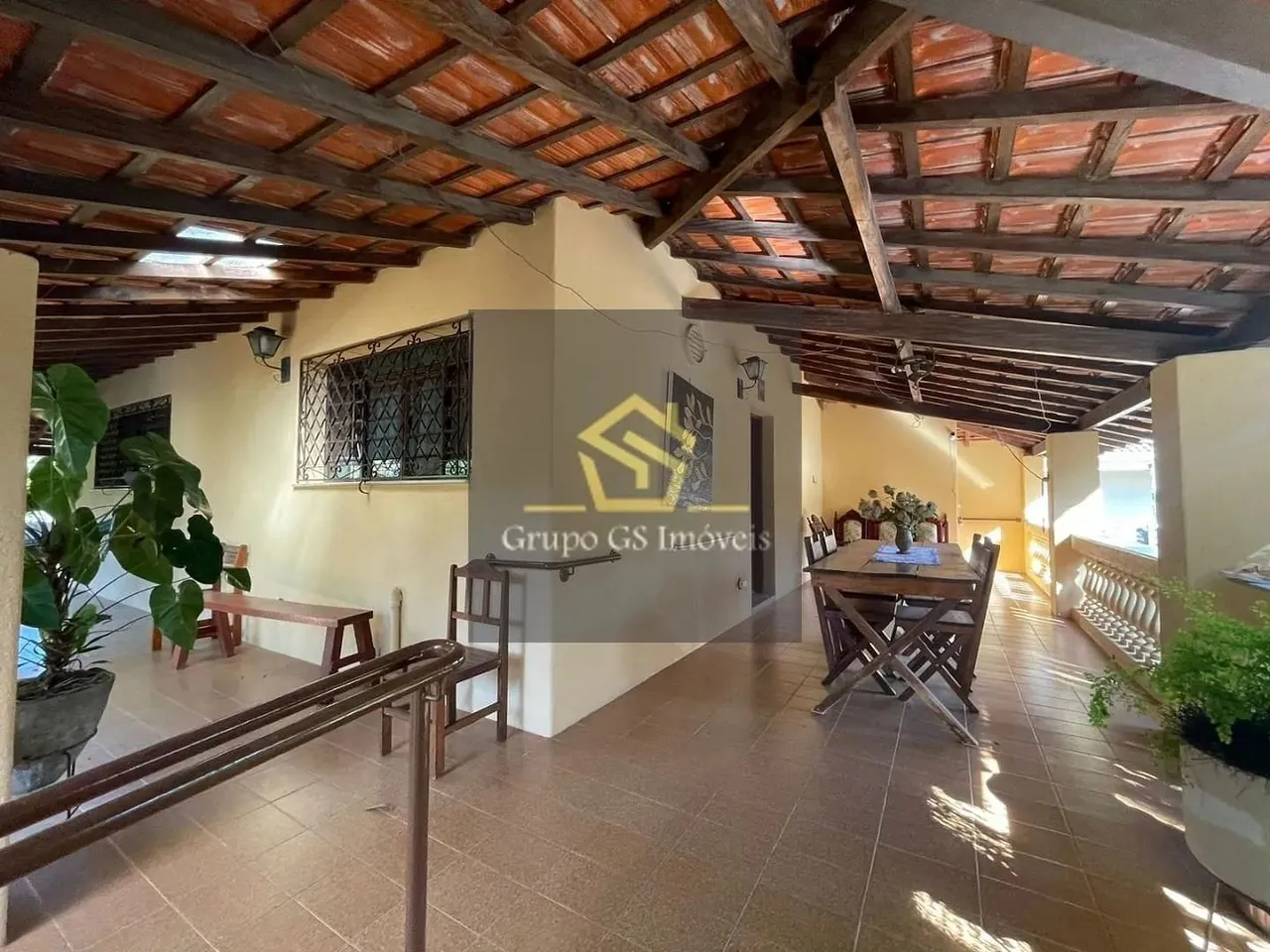 Chácara com 2 dormitórios para alugar, 1000 m² por R$ 5.500,00/mês - Country Club - Valinh