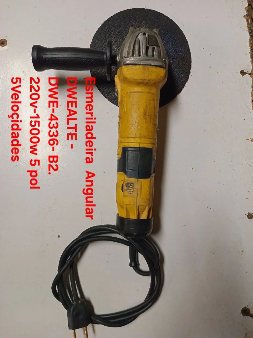 ANGULAR GRINDER DEWALT