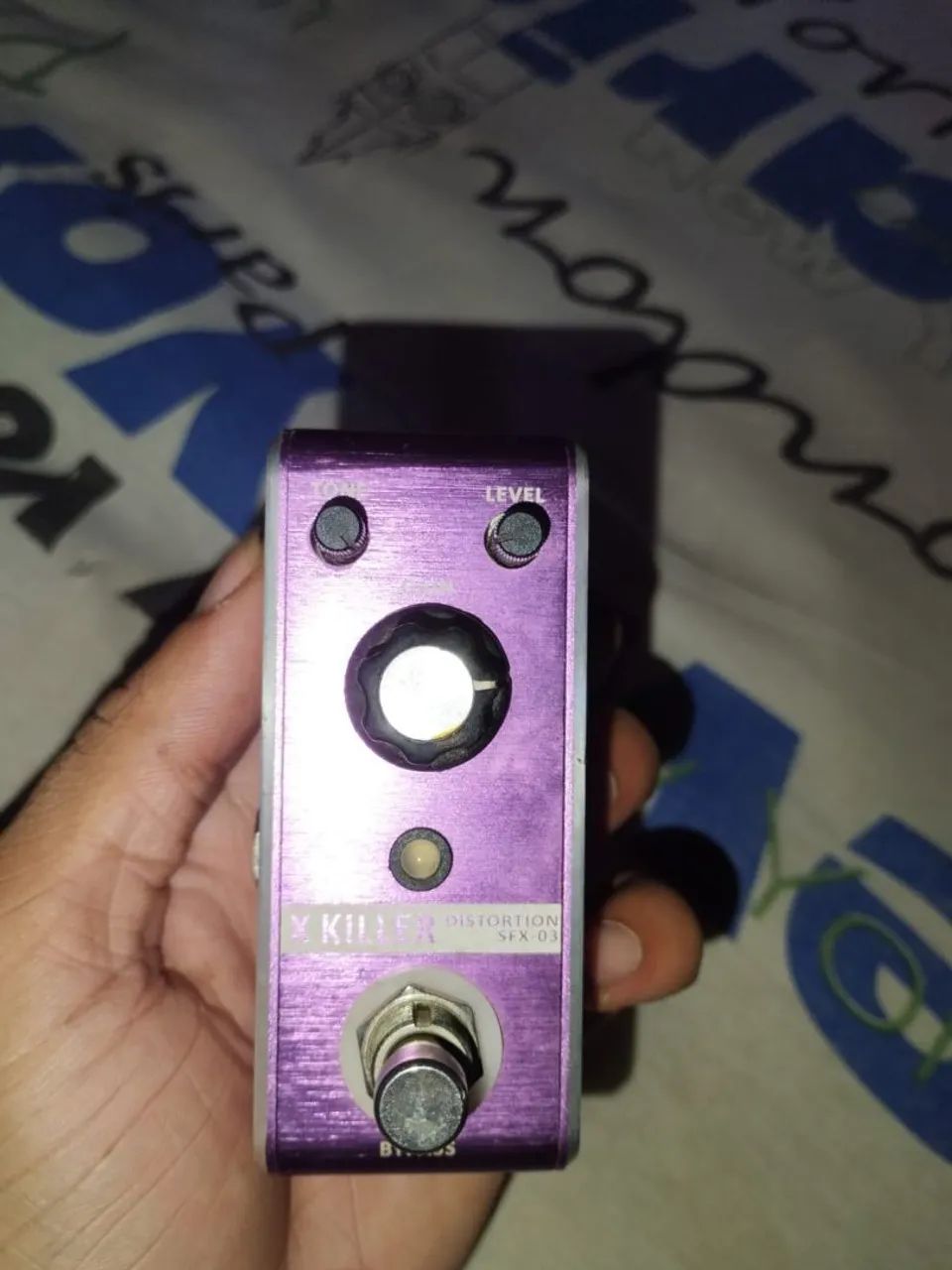 Pedal de guitarra com fonte 9v e dois cabos p10 - Foto 3