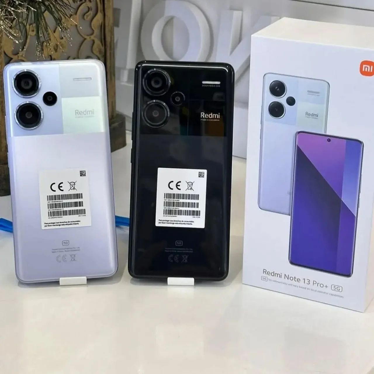 Note 13 Pro+PLUS 5G - 256/8. 01 ano de garantia.