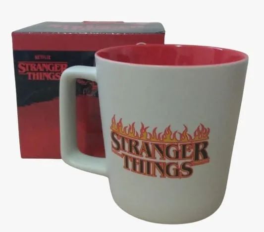 Caneca Buck Hell Fire - Stranger Things