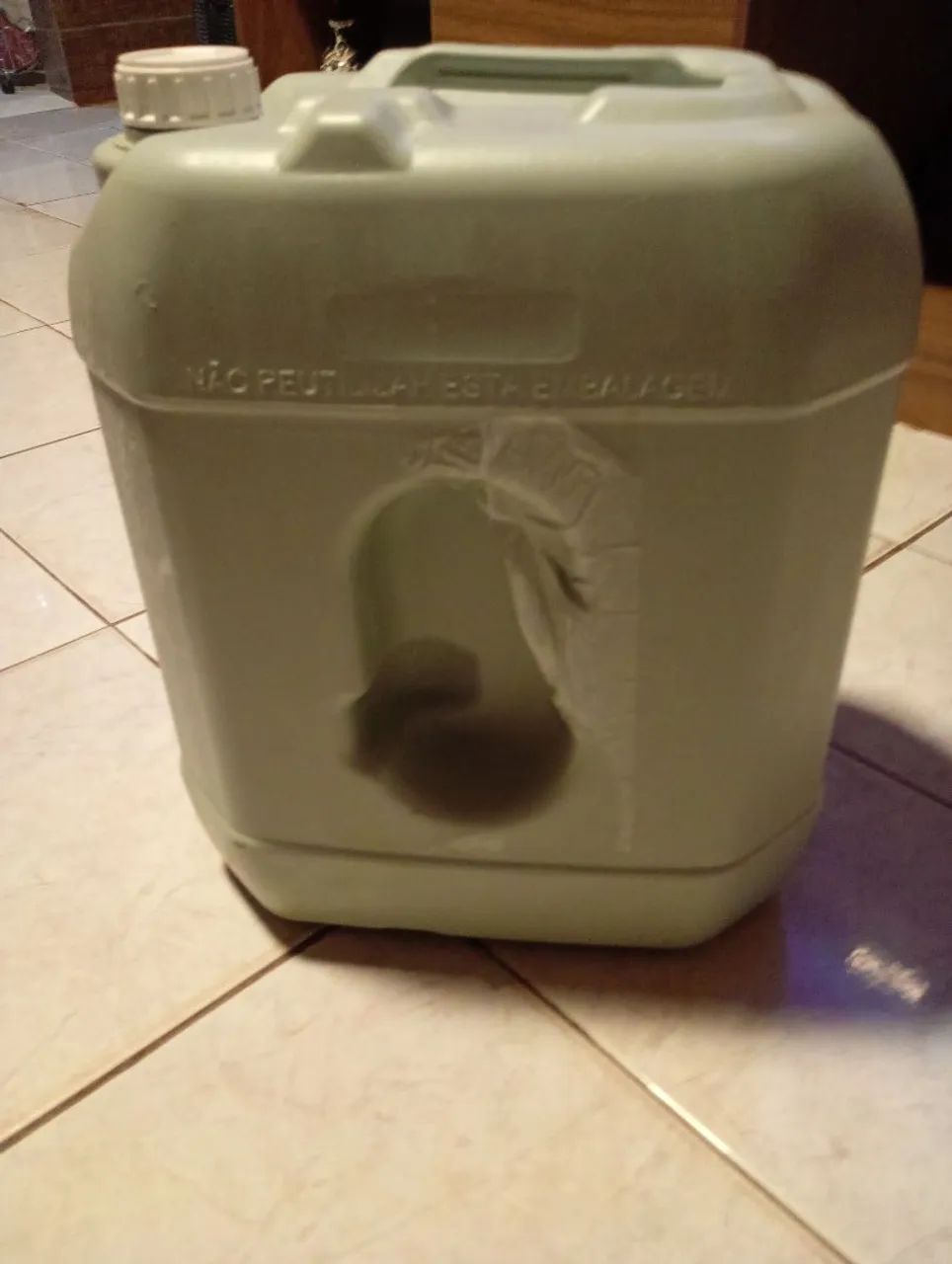 Galão de 20 litros a venda 