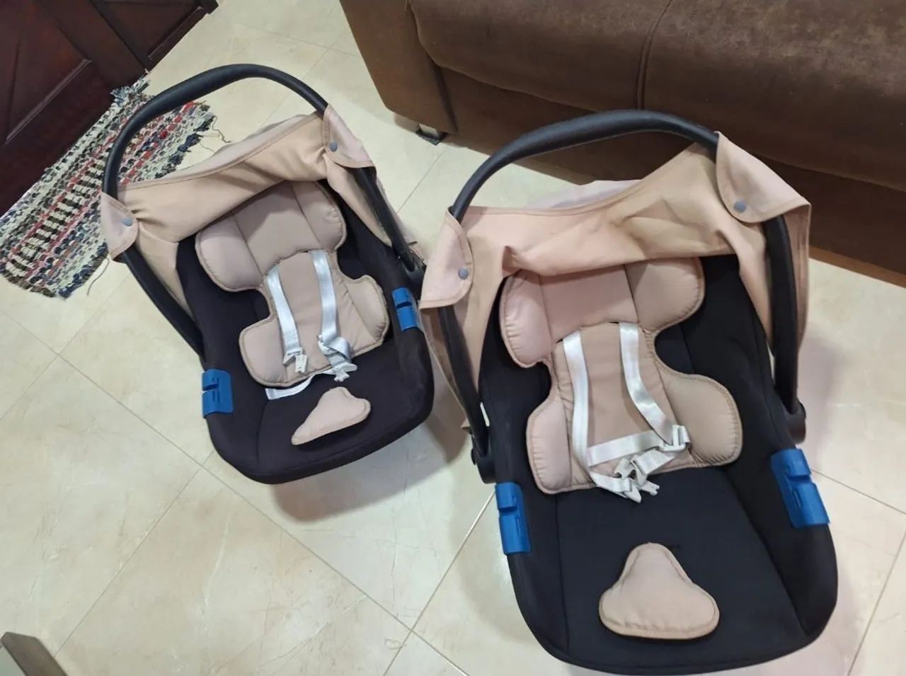 2 Burigotto infant car seats