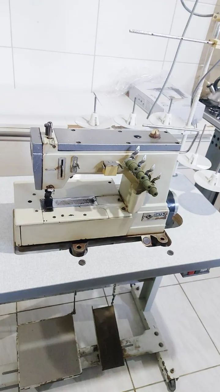 Máquina de costura Galoneira industrial  - Foto 2